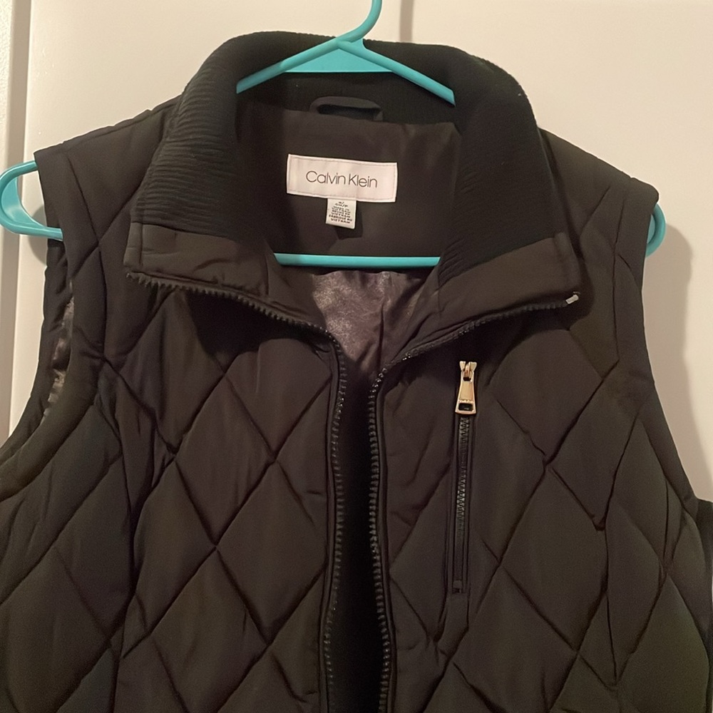Calvin Klein vest - Picture 2 of 10